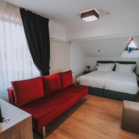 Lazar Winery Tourism B&B Rosoman Екстер'єр фото