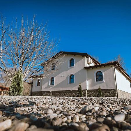 Lazar Winery Tourism B&B Rosoman Екстер'єр фото