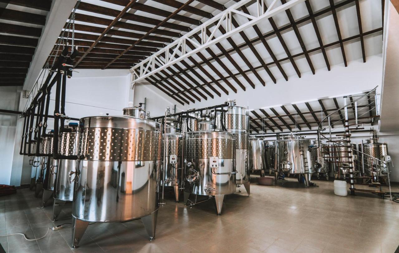 Lazar Winery Tourism B&B Rosoman Екстер'єр фото